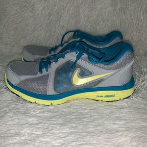Women’s Nike shoes